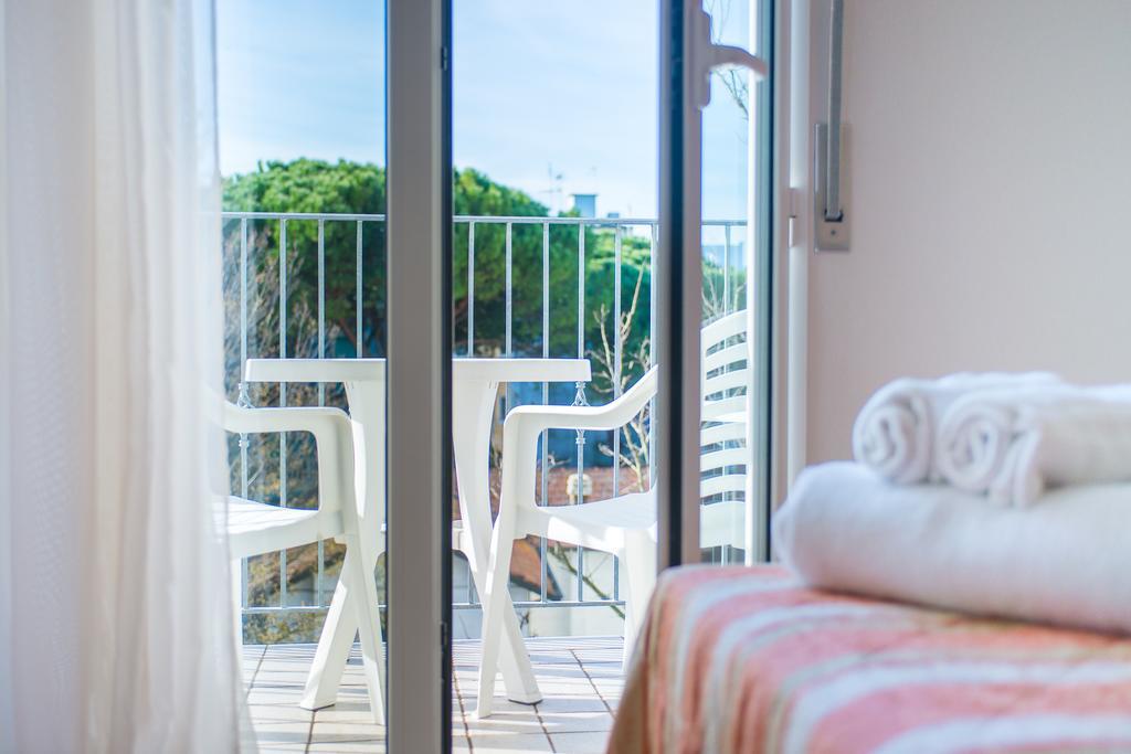 Hotel Falco Riccione Bagian luar foto