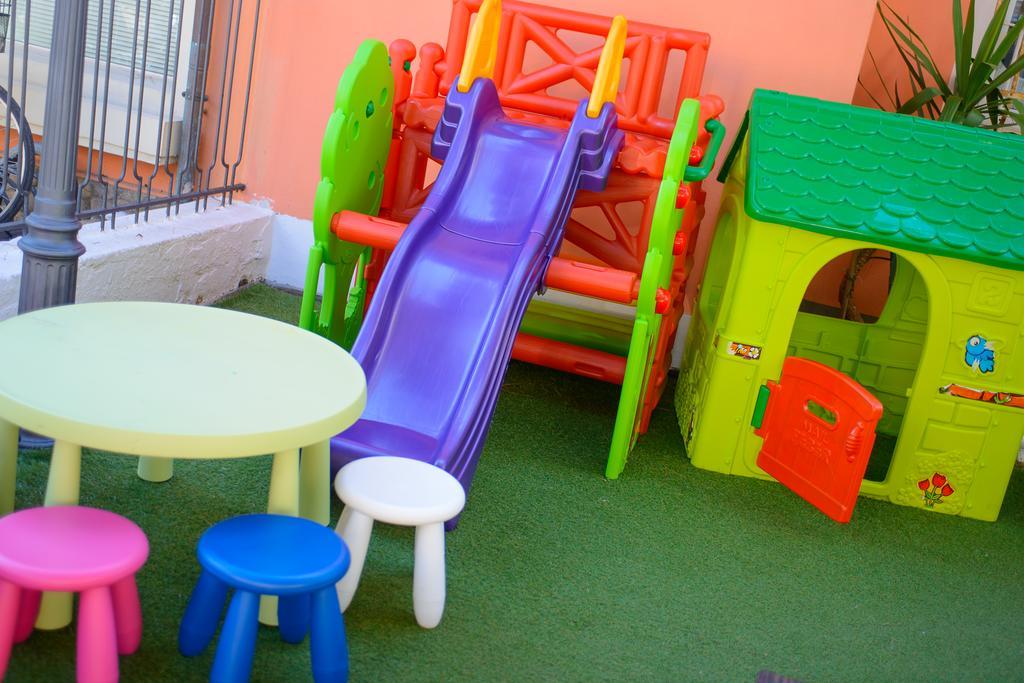 Hotel Falco Riccione Bagian luar foto