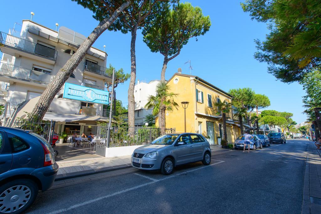 Hotel Falco Riccione Bagian luar foto